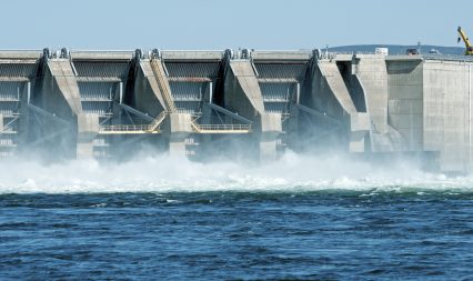Hydroelectric dam on Columbia