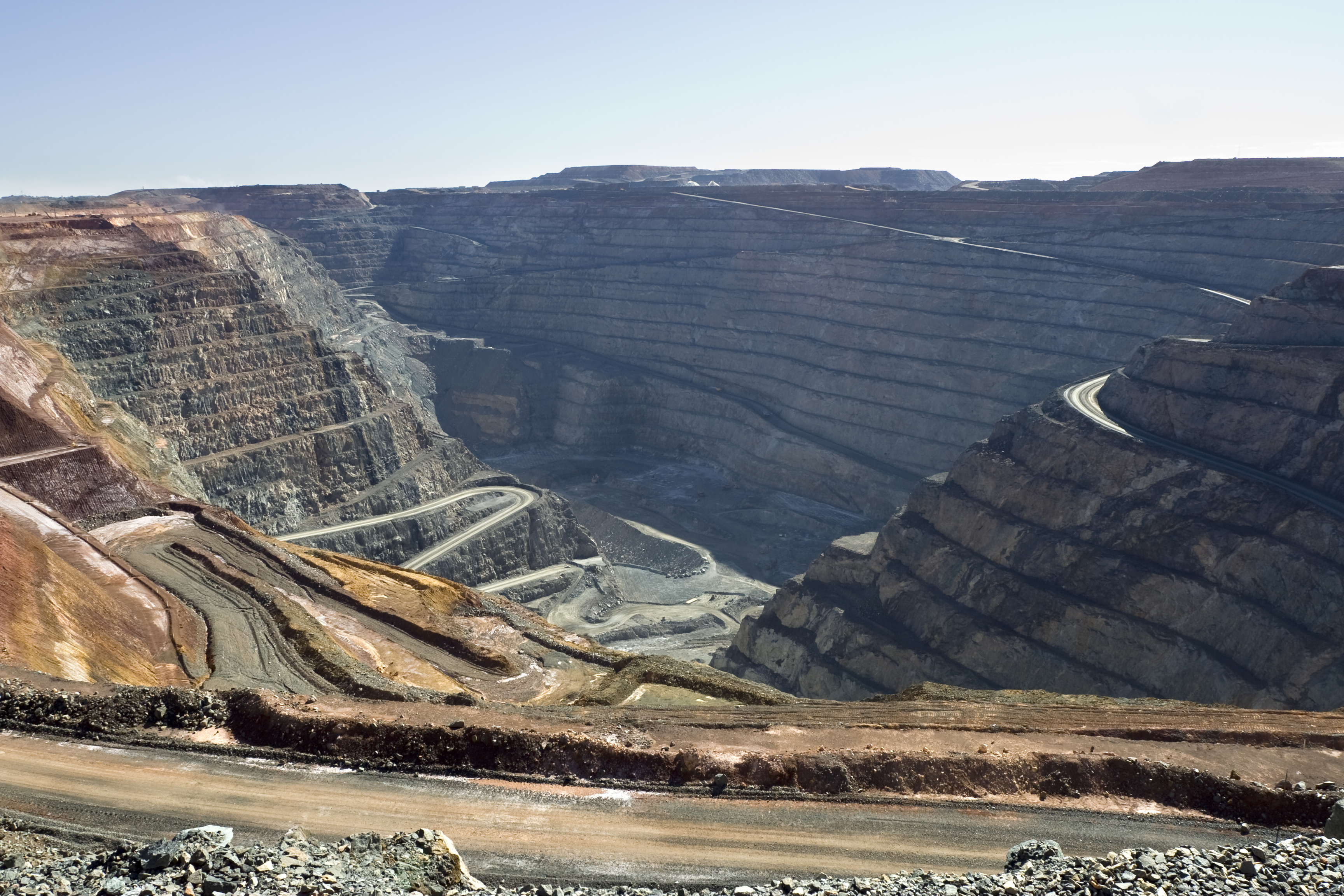 Добыча горных пород. Железорудная провинция Хамерсли (Австралия). Горнодобывающая промышленность Австралии. Горнодобывающая промышленность Египта. Невада США золотой рудник.